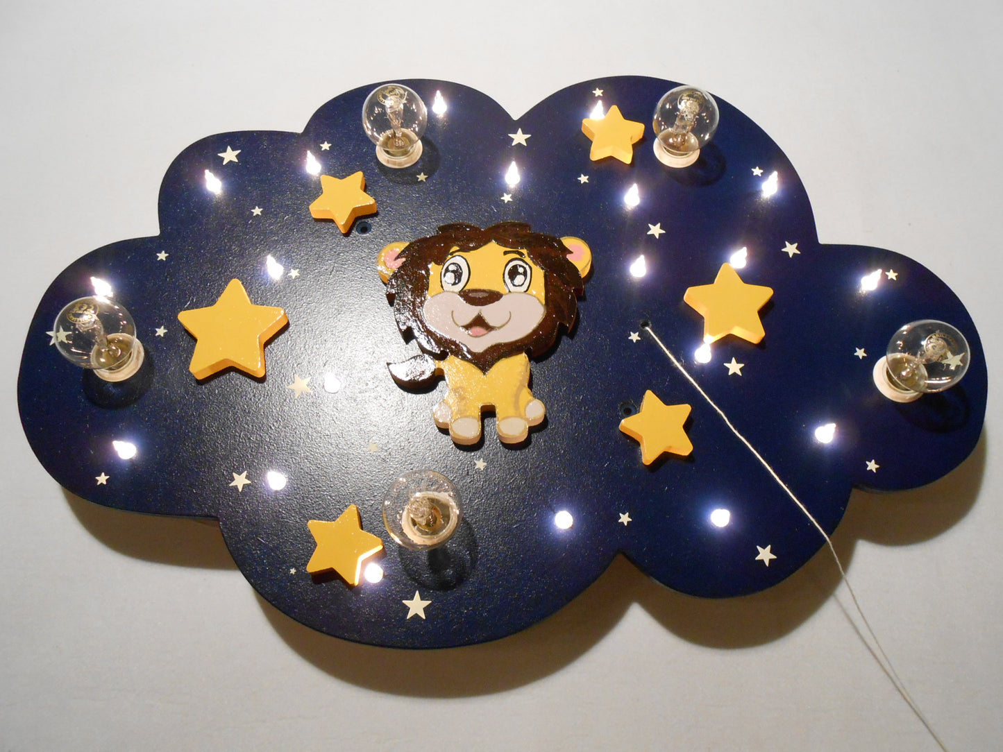 LED Deckenleuchte "LEO LÖWE"